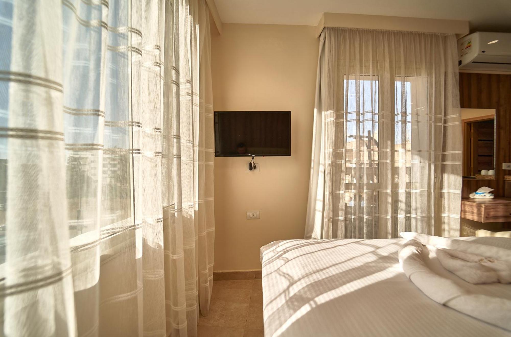 The Palace Pyramids Hotel Nazlet el-Sîsi Екстериор снимка