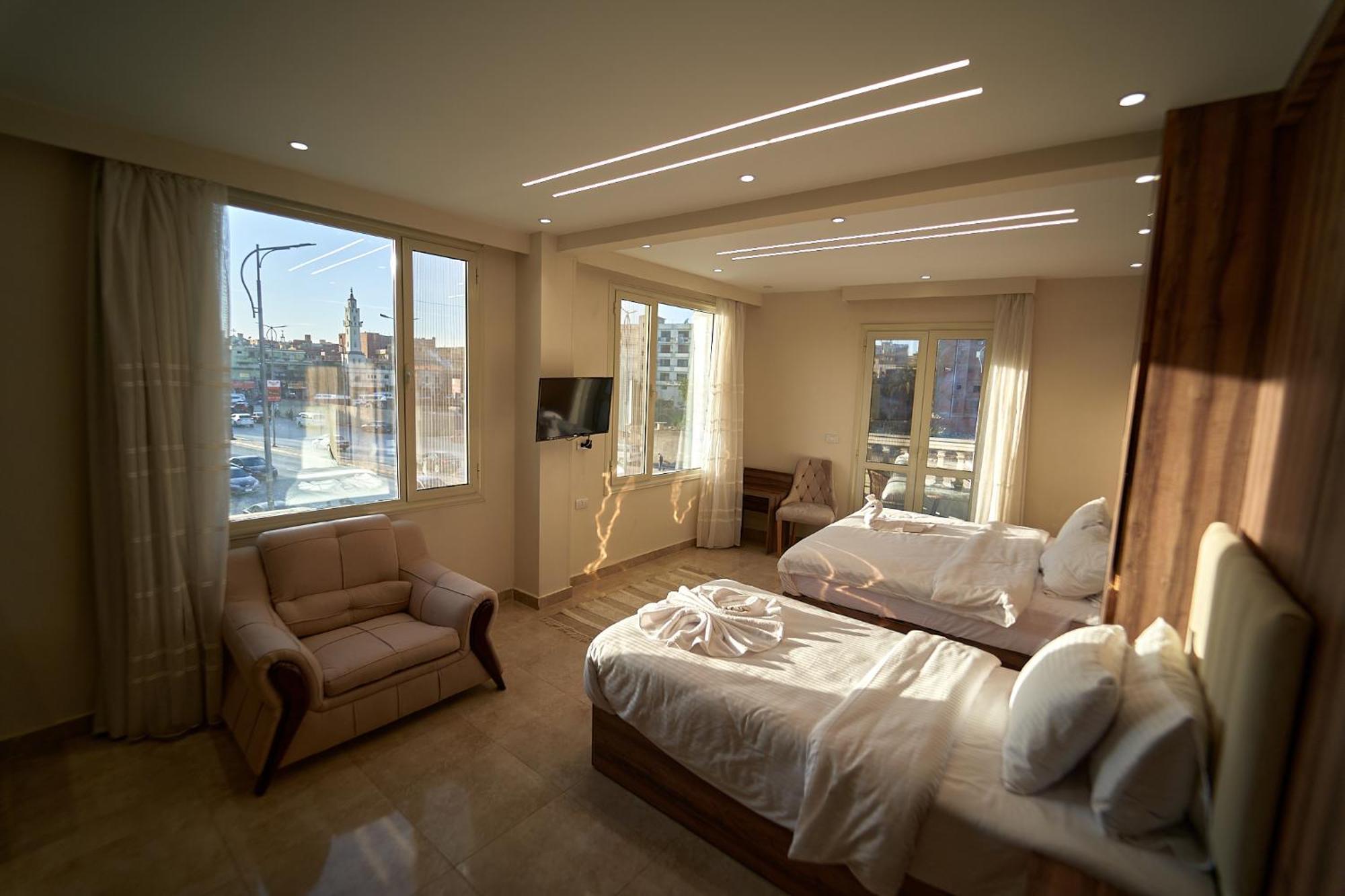 The Palace Pyramids Hotel Nazlet el-Sîsi Екстериор снимка