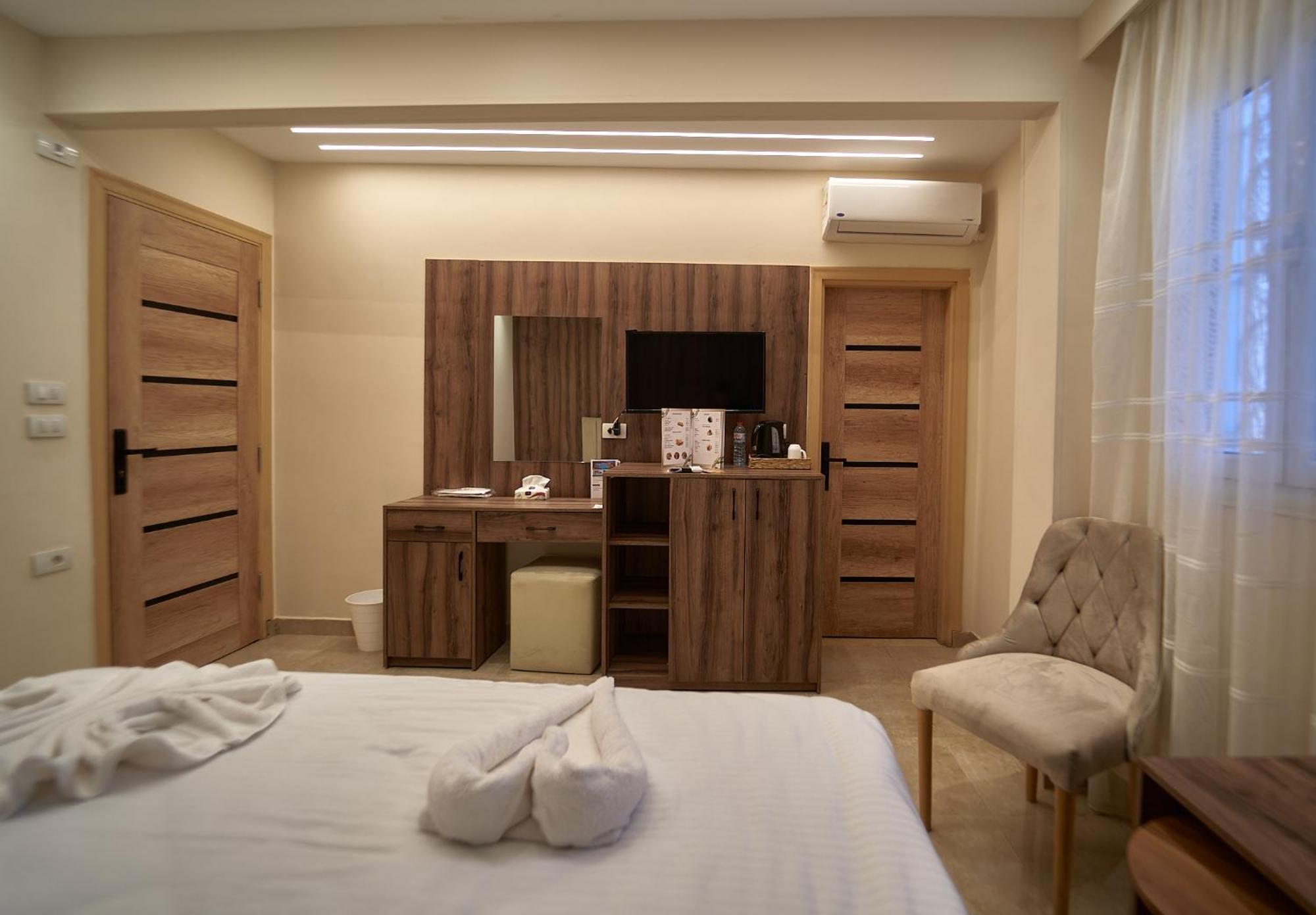 The Palace Pyramids Hotel Nazlet el-Sîsi Екстериор снимка
