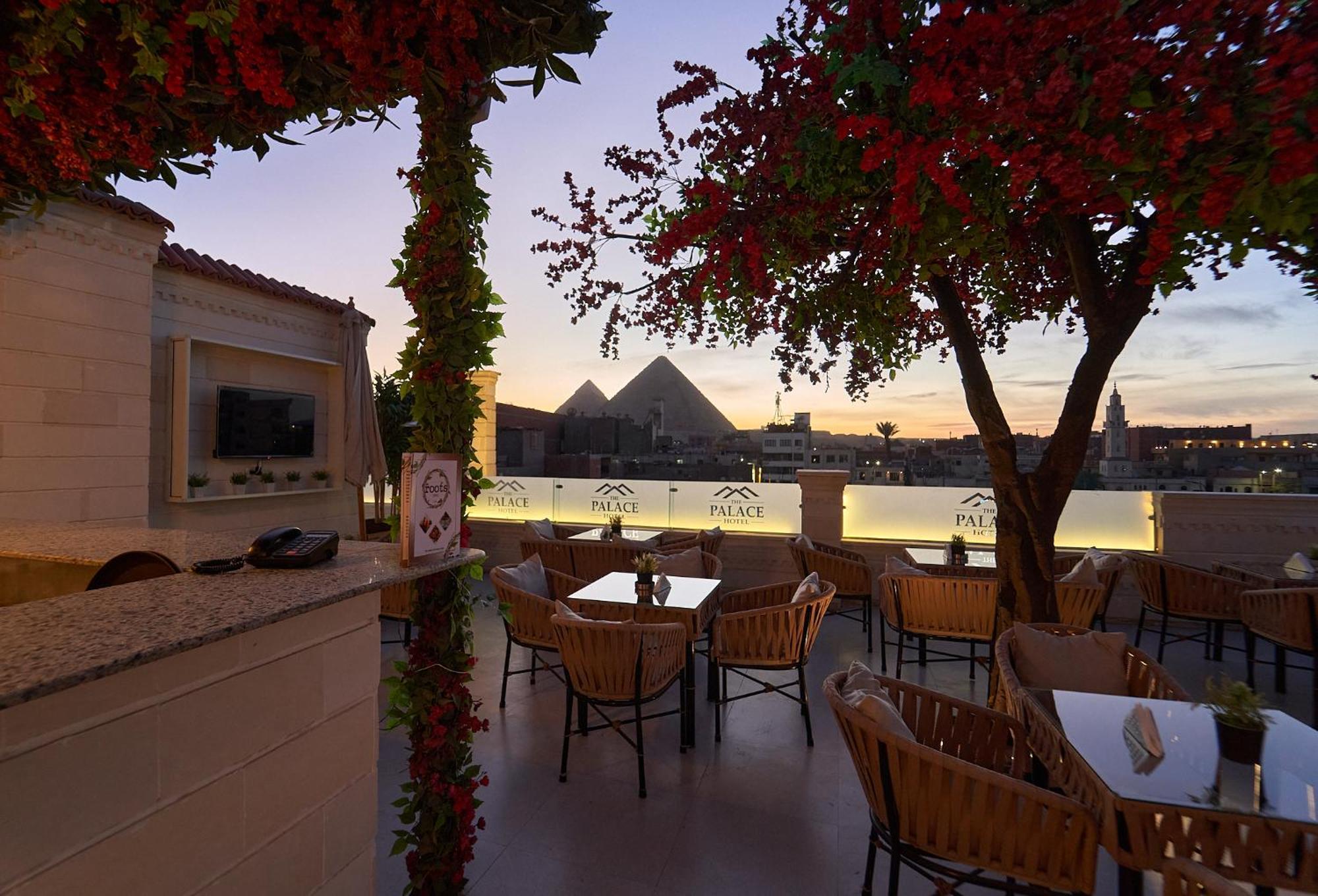 The Palace Pyramids Hotel Nazlet el-Sîsi Екстериор снимка