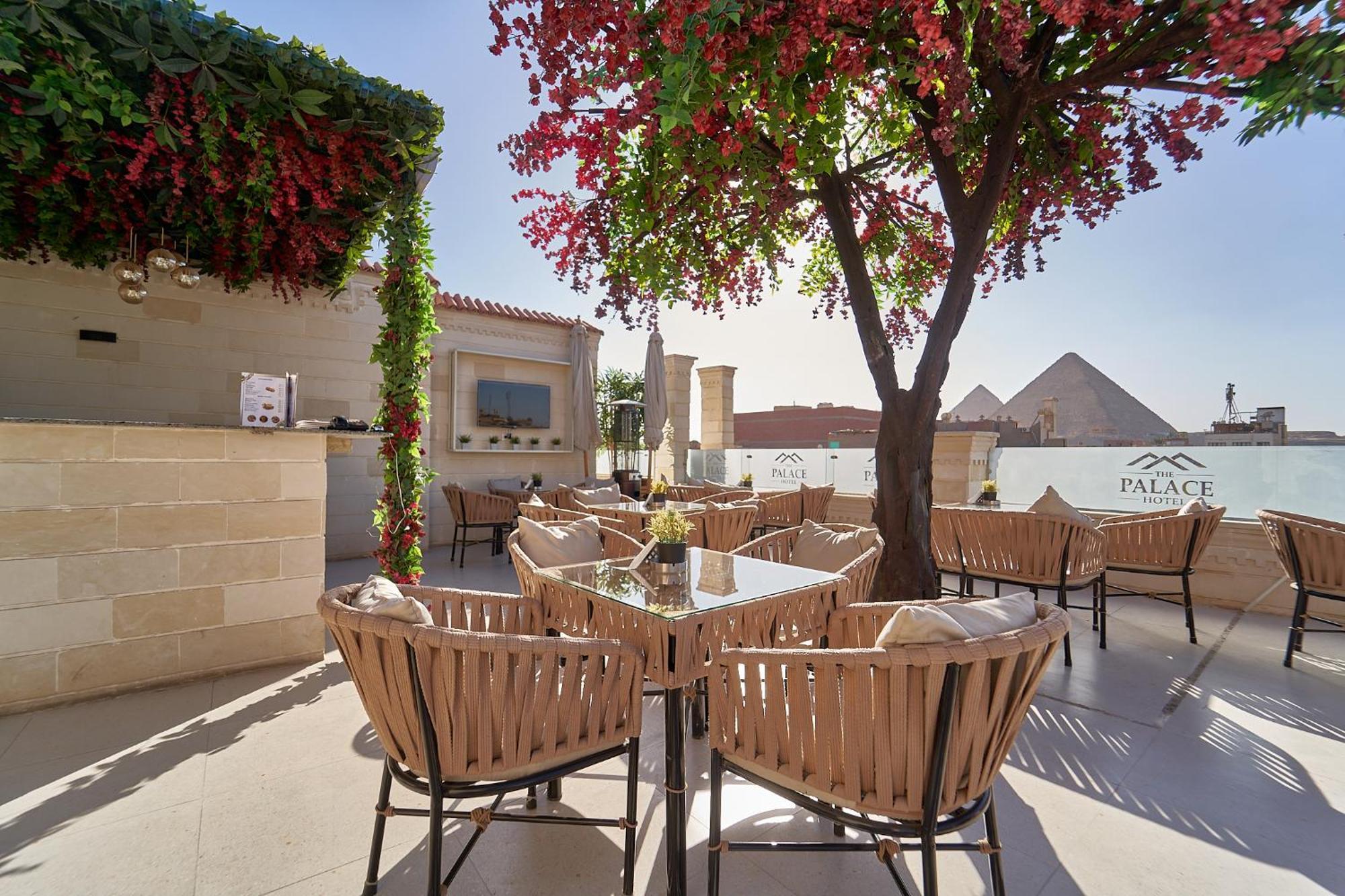 The Palace Pyramids Hotel Nazlet el-Sîsi Екстериор снимка